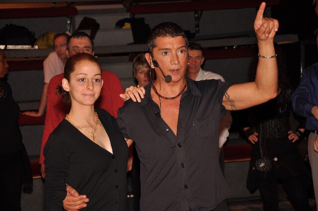 min 2009 11 29 station danse 083